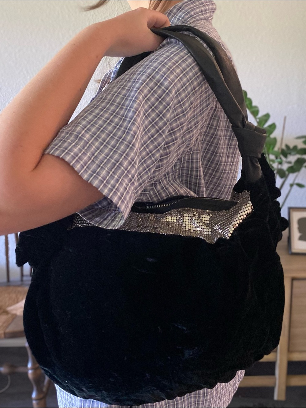bebe Black Velvet Hobo with Mesh Sequin Accent Brass Real Leather Y2K Vintage